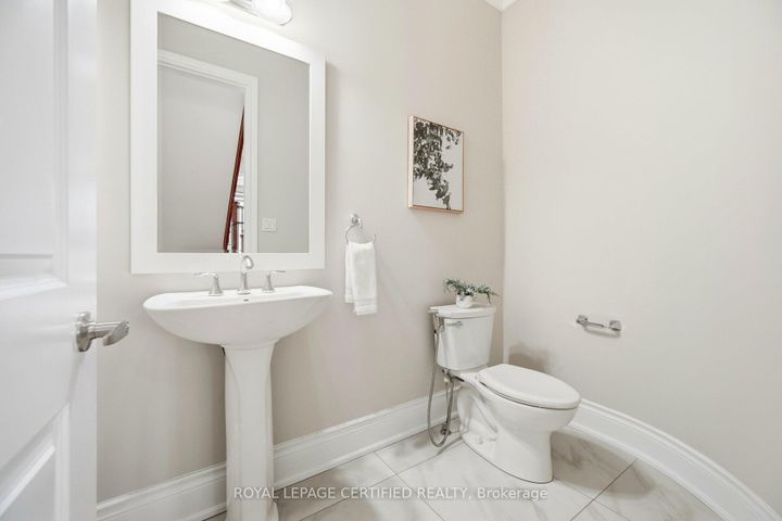 Photo 23 at 100 Virtue Crescent, Vellore Village, Vaughan