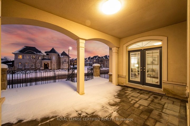 Photo 25 at 100 Virtue Crescent, Vellore Village, Vaughan