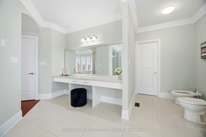 Photo 30 at 100 Virtue Crescent, Vellore Village, Vaughan