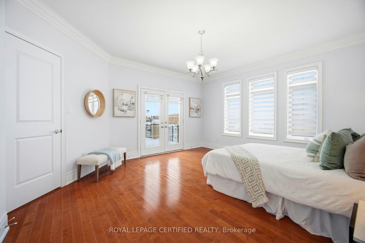 Photo 36 at 100 Virtue Crescent, Vellore Village, Vaughan