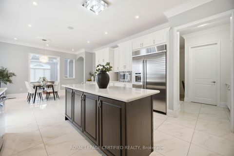 Photo 16 at 100 Virtue Crescent, Vellore Village, Vaughan