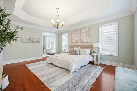 Photo 27 at 100 Virtue Crescent, Vellore Village, Vaughan