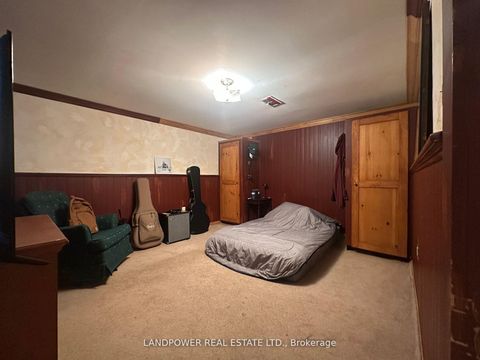 Photo 16 at 44 Starlight Crescent, Mill Pond, Richmond Hill