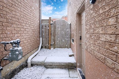 Photo 29 at 401 Cranston Park Avenue, Maple, Vaughan