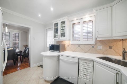 Photo 16 at 9 Durrington Crescent, Bendale, Toronto
