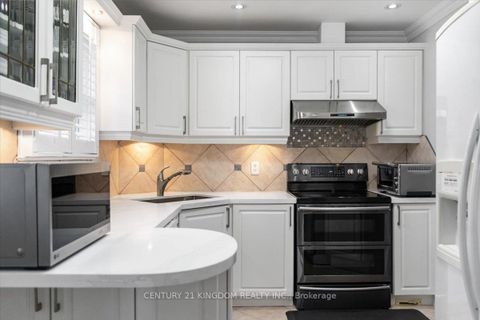 Photo 17 at 9 Durrington Crescent, Bendale, Toronto
