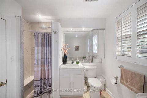 Photo 23 at 9 Durrington Crescent, Bendale, Toronto