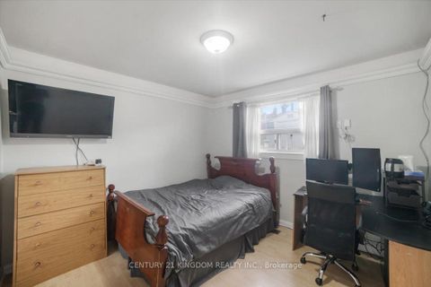 Photo 26 at 9 Durrington Crescent, Bendale, Toronto