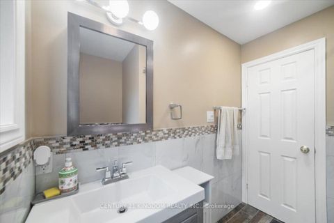 Photo 36 at 9 Durrington Crescent, Bendale, Toronto