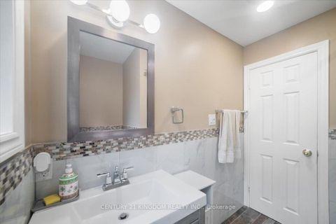 Photo 37 at 9 Durrington Crescent, Bendale, Toronto