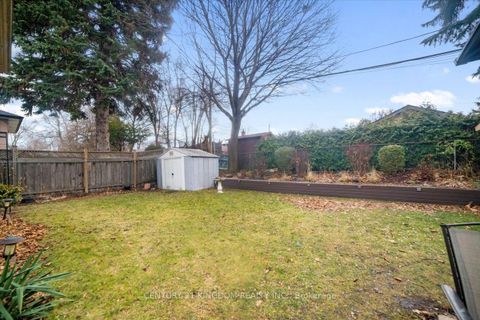 Photo 38 at 9 Durrington Crescent, Bendale, Toronto