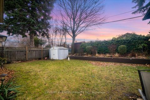 Photo 40 at 9 Durrington Crescent, Bendale, Toronto