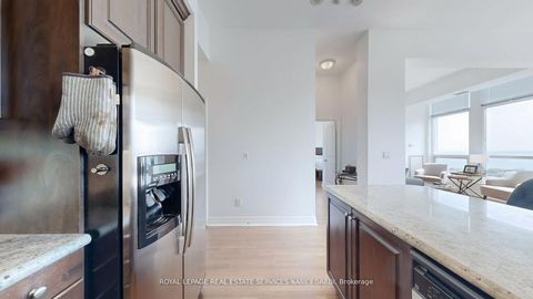 Photo 23 at PH01 - 628 Fleet Street, Niagara, Toronto