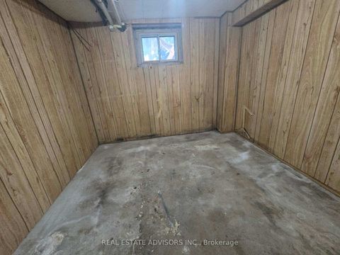 Photo 18 at 8 Virgilwood Drive, Branson, Toronto