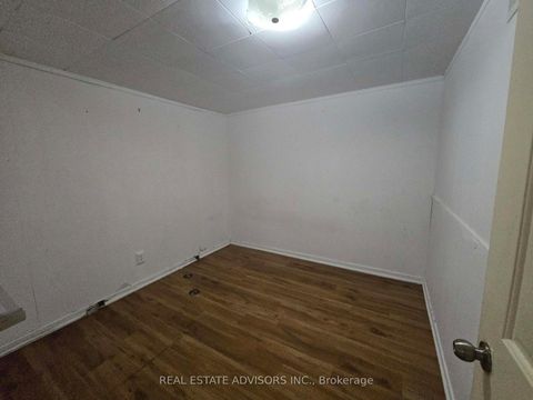 Photo 26 at 8 Virgilwood Drive, Branson, Toronto