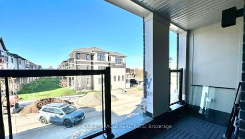 Photo 2 at 432 Okanagan Path, Donevan, Oshawa