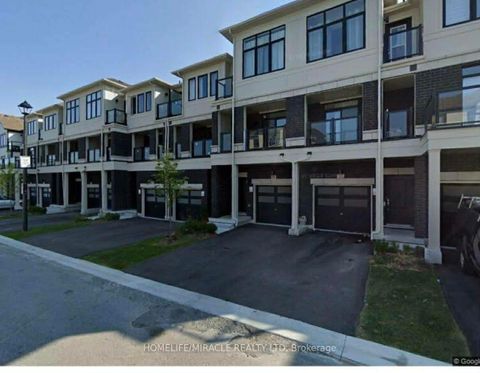 Photo 15 at 432 Okanagan Path, Donevan, Oshawa