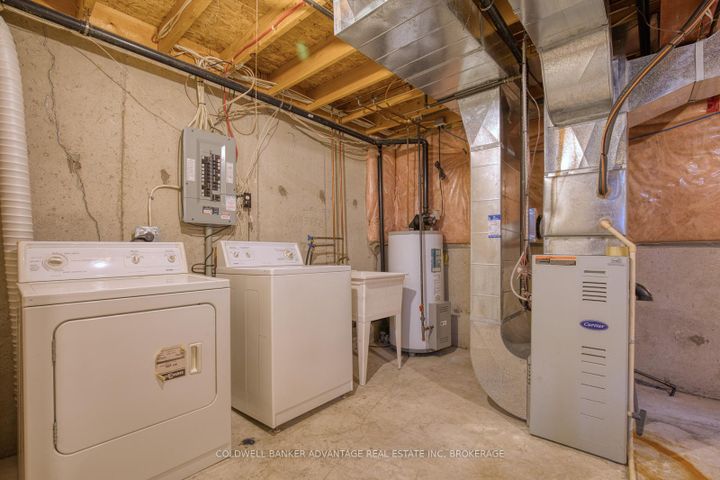 Photo 21 at 2 - 800 Paramount Drive, Stoney Creek Mountain, Hamilton