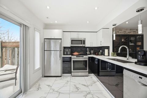 Photo 14 at 132 - 83 Mondeo Drive, Dorset Park, Toronto