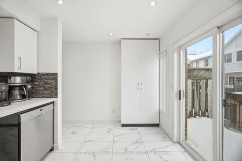 Photo 18 at 132 - 83 Mondeo Drive, Dorset Park, Toronto