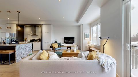 Photo 7 at 42 Genuine Lane, Doncrest, Richmond Hill