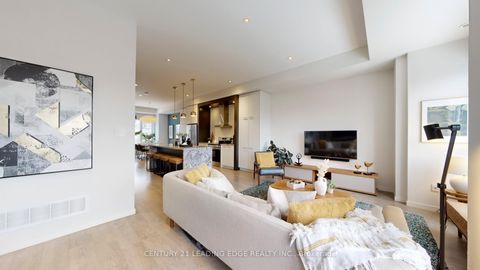 Photo 8 at 42 Genuine Lane, Doncrest, Richmond Hill