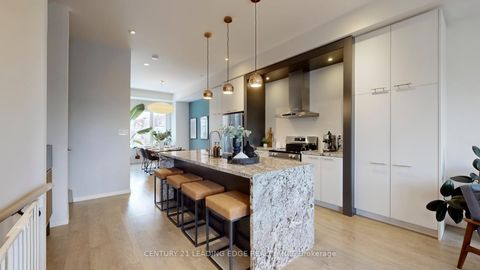 Photo 11 at 42 Genuine Lane, Doncrest, Richmond Hill