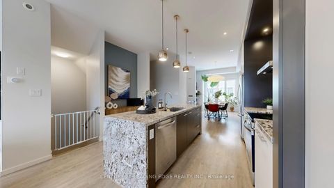 Photo 14 at 42 Genuine Lane, Doncrest, Richmond Hill