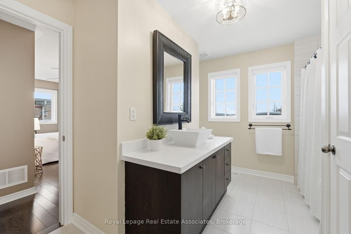 Photo 43 at 290 Eaton Street, Georgetown, Halton Hills