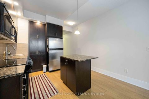 Photo 10 at 403 - 181 Wynford Drive, Don Mills, Toronto