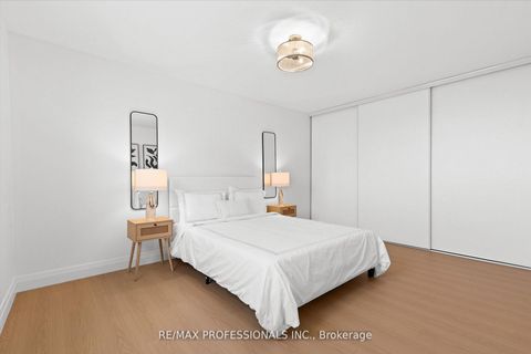 Photo 13 at 508 - 820 Burnhamthorpe Road, Markland Wood, Toronto