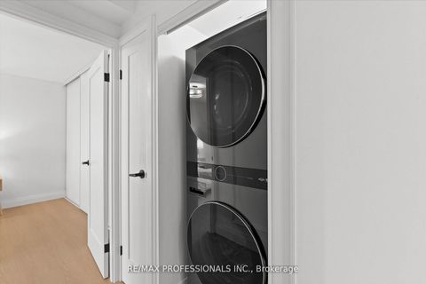 Photo 15 at 508 - 820 Burnhamthorpe Road, Markland Wood, Toronto