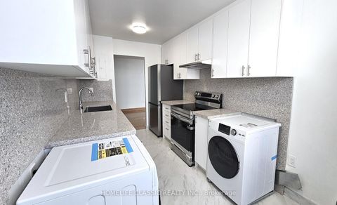 Photo 10 at 1109 - 175 Hilda Avenue, Newtonbrook West, Toronto