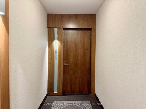 Photo 5 at 605 - 36 Park Lawn Road, Mimico, Toronto