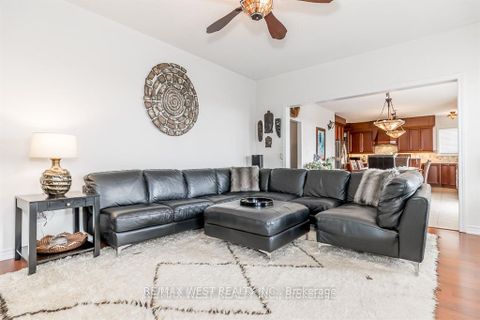 Photo 15 at 118 Succession Crescent, Shore, Barrie