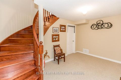 Photo 41 at 118 Succession Crescent, Shore, Barrie