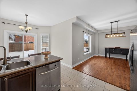 Photo 13 at 144 Sovereign's Gate, Shore, Barrie