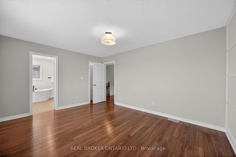 Photo 19 at 144 Sovereign's Gate, Shore, Barrie