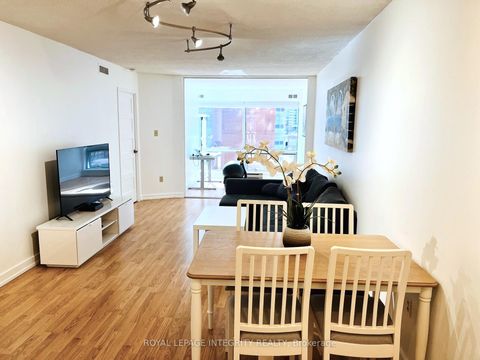 Photo 3 at 406 - 1001 Bay Street, Bay Street Corridor, Toronto