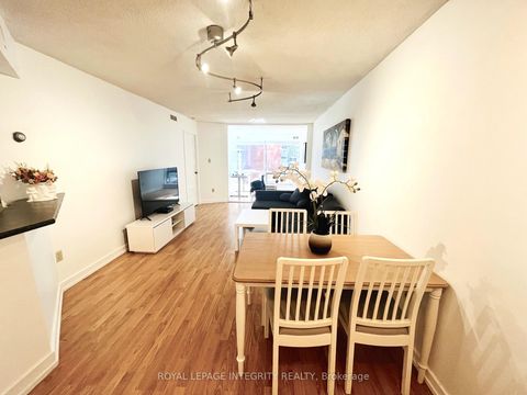 Photo 21 at 406 - 1001 Bay Street, Bay Street Corridor, Toronto