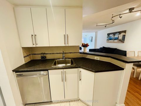 Photo 27 at 406 - 1001 Bay Street, Bay Street Corridor, Toronto