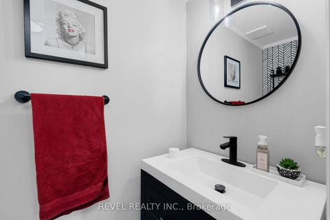 Photo 13 at 16 Girdwood Drive, Holly, Barrie