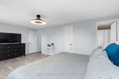 Photo 26 at 16 Girdwood Drive, Holly, Barrie