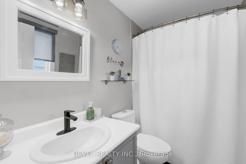 Photo 27 at 16 Girdwood Drive, Holly, Barrie