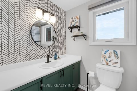 Photo 34 at 16 Girdwood Drive, Holly, Barrie