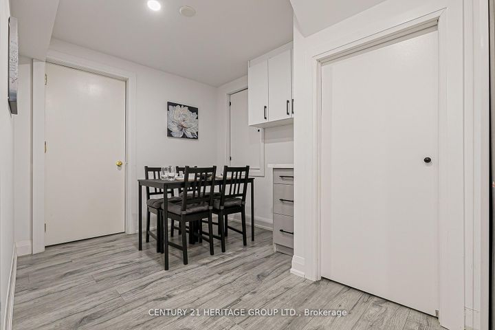 Photo 29 at 29 Eminence Road, Patterson, Vaughan