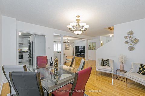 Photo 7 at 29 Eminence Road, Patterson, Vaughan