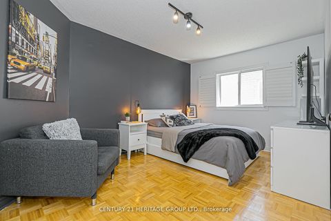 Photo 21 at 29 Eminence Road, Patterson, Vaughan