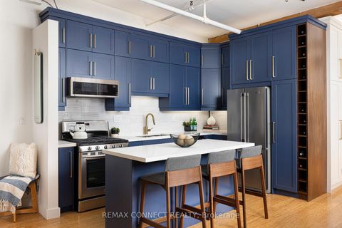 Photo 11 at 302 - 426 Queen Street E, Regent Park, Toronto