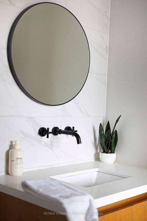 Photo 28 at 302 - 426 Queen Street E, Regent Park, Toronto